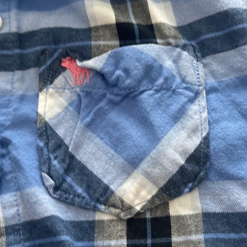 Abercrombie Kids plaid cotton flannel. Color- blue plaid. Size 7/8. Minor tear
